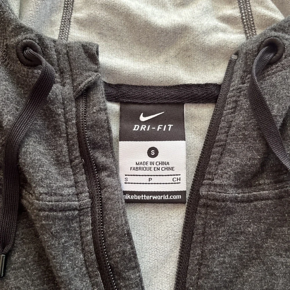 Nike Dri-FIT Sleeveless Hoodie Vest Sz Small Gray Swoosh Hood 1/2 Zip Men's Gym